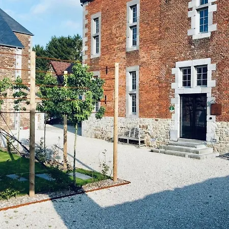 Superb Castle In Perwez-Haillot With Terrace Prázdninový dům *